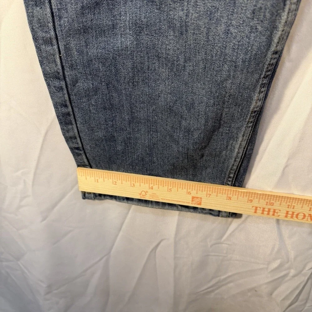 Levi's 505 Men's Medium Wash Blue Jeans‎ Size 38x30  Pants